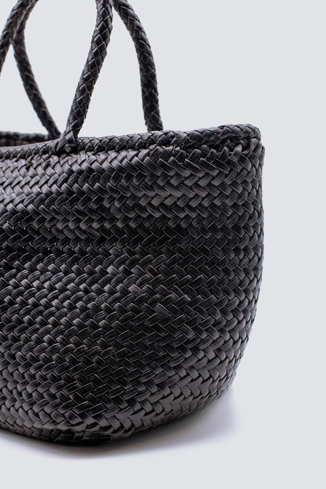 Dragon Diffusion woven leather bag handmade - Grace Basket Small Black