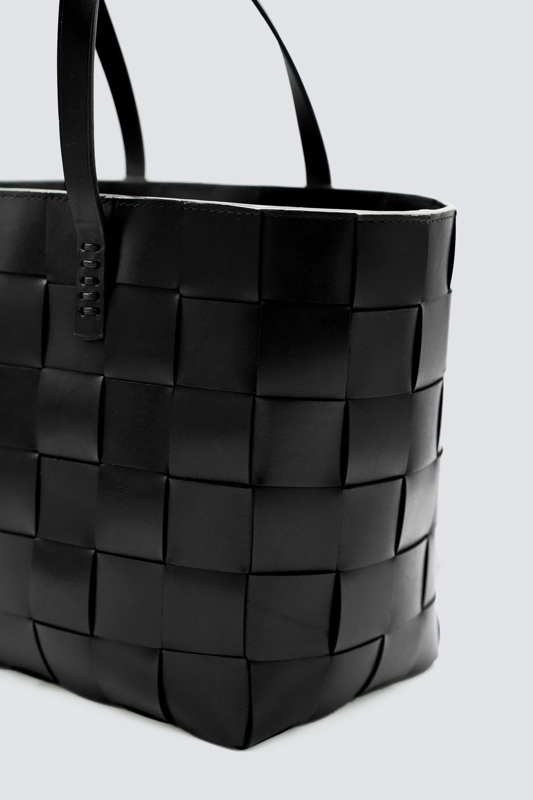 Dragon Diffusion woven leather bag handmade - Japan Tote Black