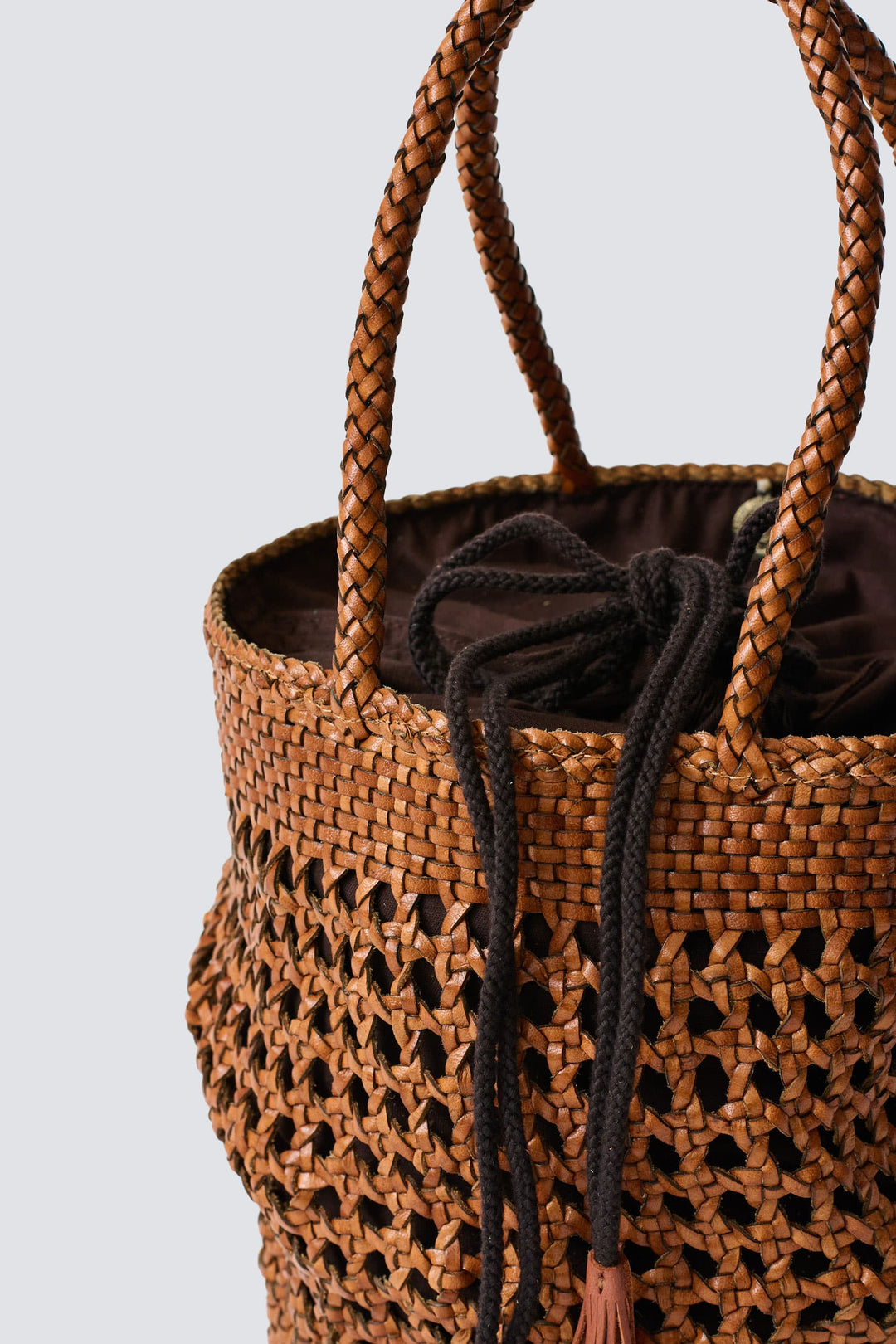 Dragon Diffusion woven leather bag handmade - Big Bucket XXL Tan