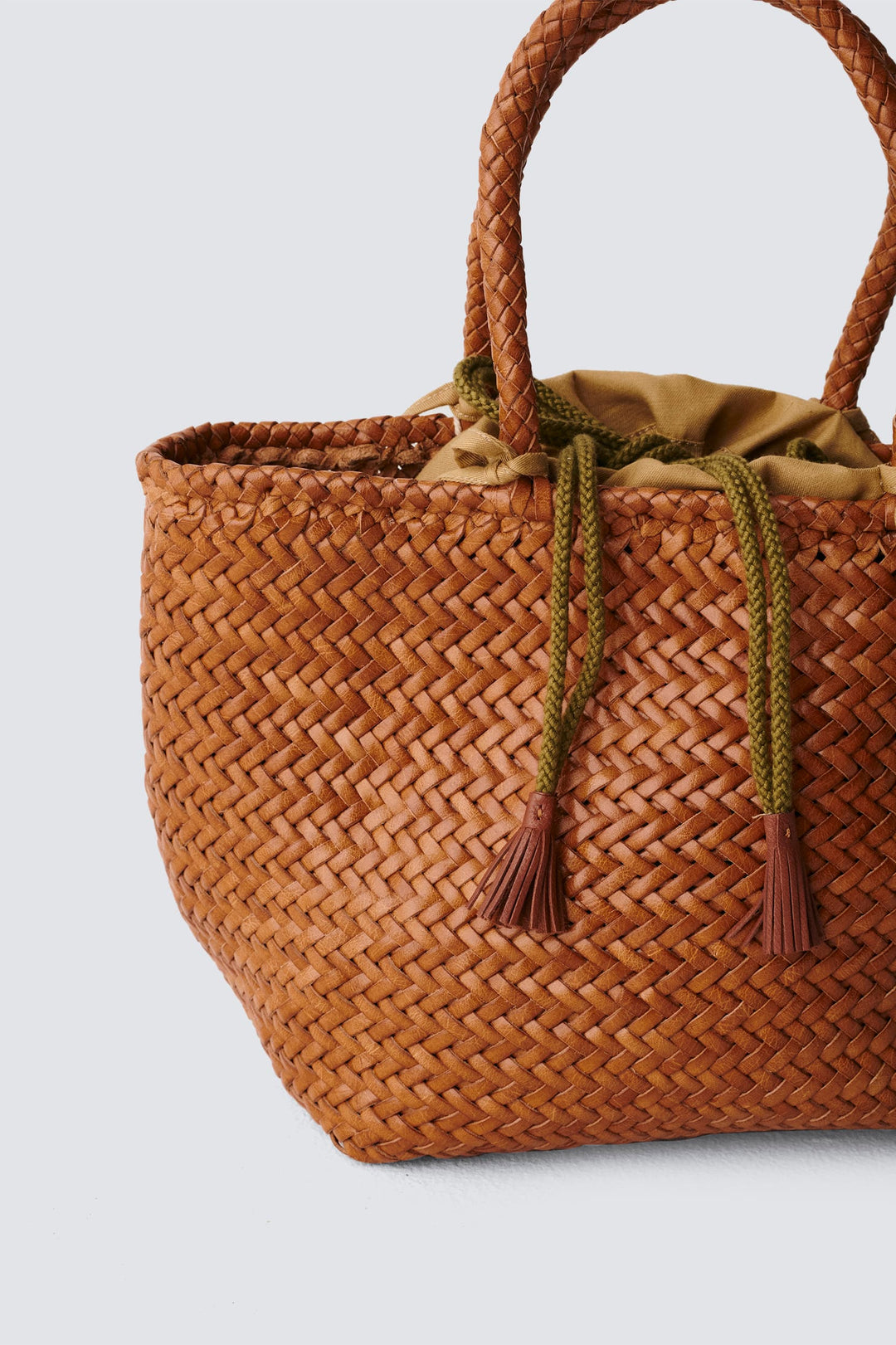 Dragon Diffusion woven leather bag handmade - Grace Basket Small Tan