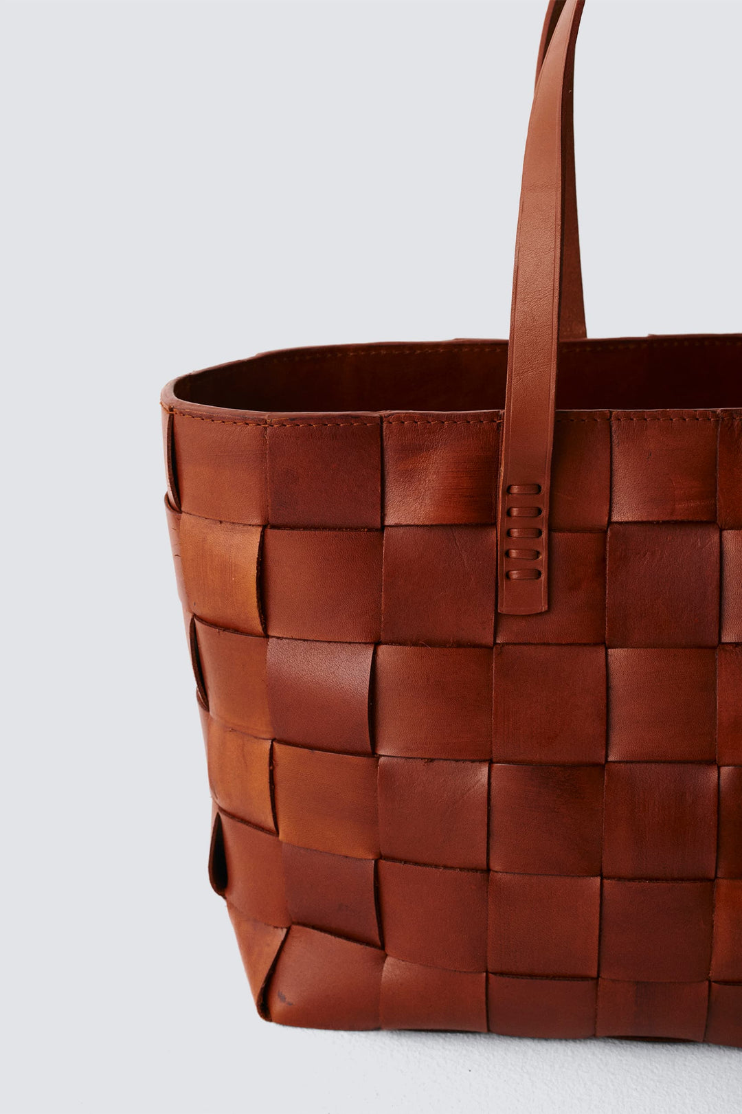 Dragon Diffusion woven leather bag handmade - Japan Tote Tan